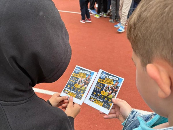 Barbu Dumitru, antrenorul de rugby din cadrul CS Medgidia a fost astăzi printre copii!