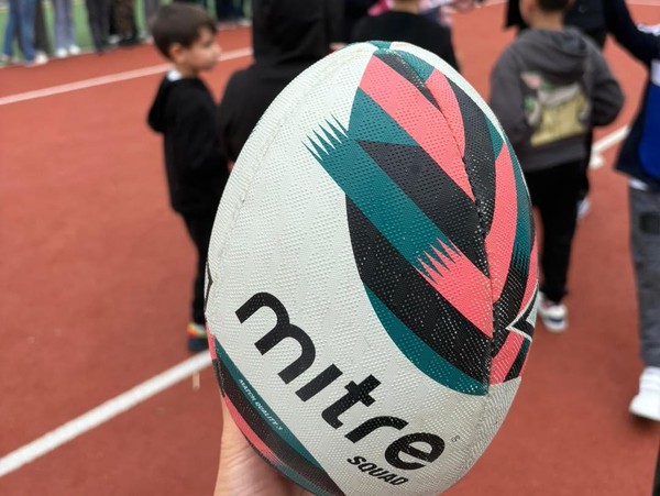 Barbu Dumitru, antrenorul de rugby din cadrul CS Medgidia a fost astăzi printre copii!
