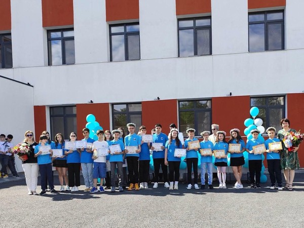 Emoție, bucurie și aplauze la final de an școlar!